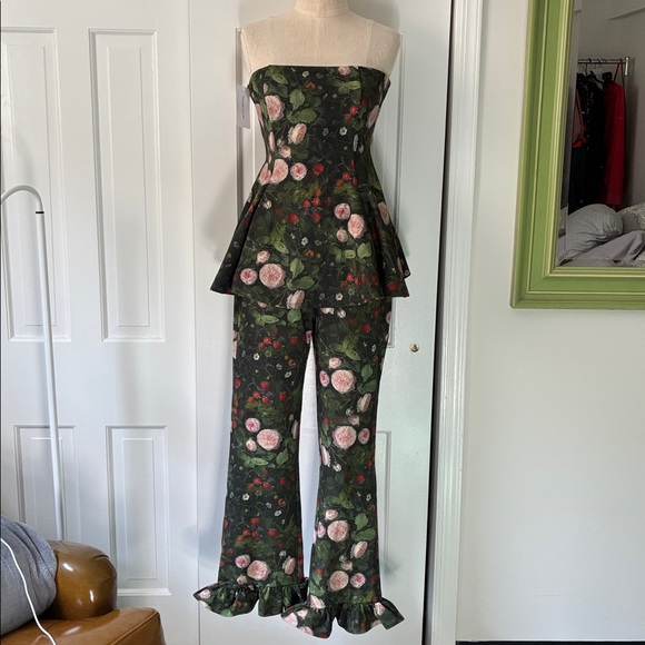 Selkie Dark Green Floral Strapless Ensemble - Picture 2 of 10
